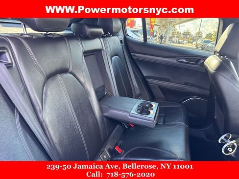 Used 2023 Alfa Romeo Stelvio Ti image 20