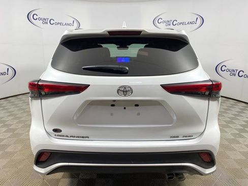 Used 2023 Toyota Highlander XSE AWD/4WD image 5