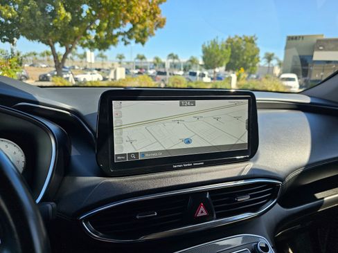 Used 2023 Hyundai Santa Fe SEL w/ Premium Package image 33