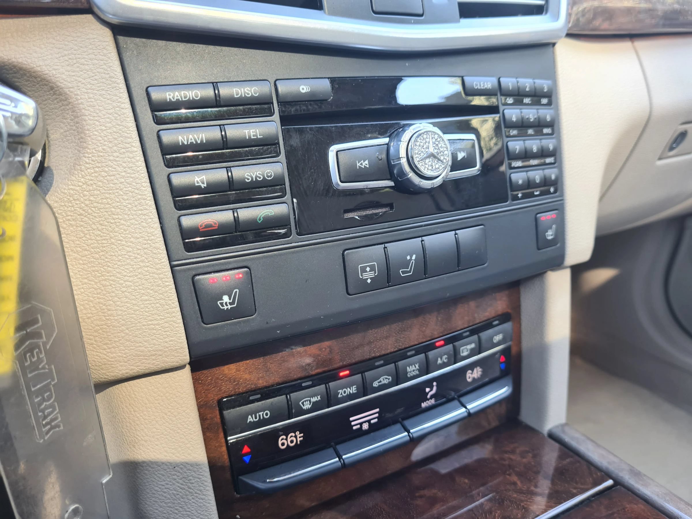 Used 2013 Mercedes-Benz E 350 Sedan image 18