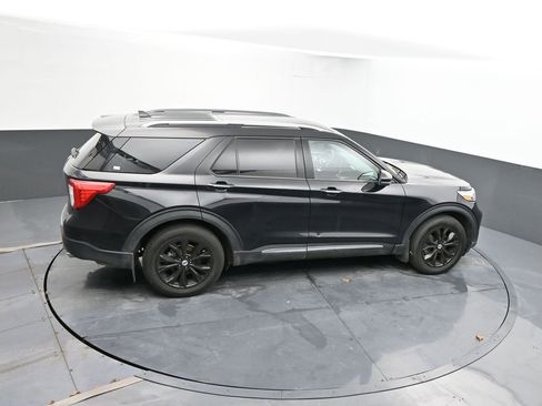 Used 2022 Ford Explorer Limited w/ Class IV Trailer Tow Package AWD/4WD image 40