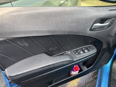 Used 2018 Dodge Charger R/T w/ Plus Group image 12