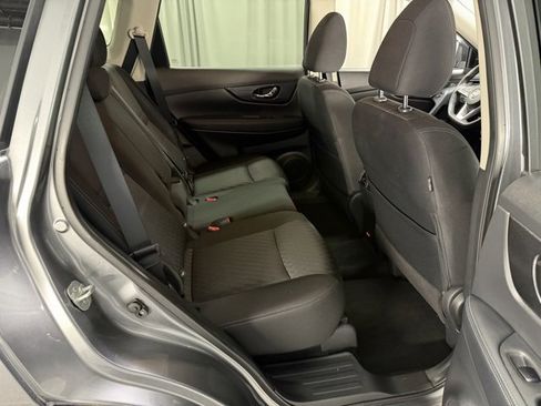 Used 2019 Nissan Rogue S w/ Special Edition Package image 8