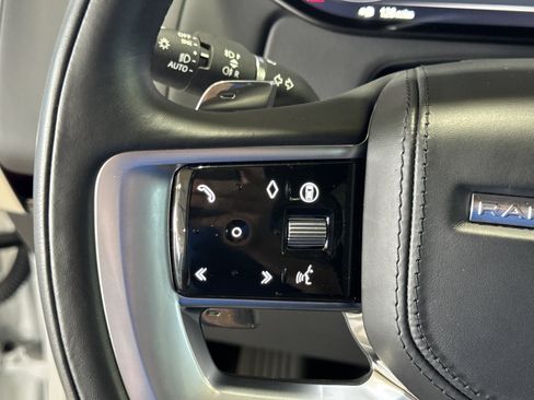 Used 2024 Land Rover Range Rover SE AWD/4WD image 24