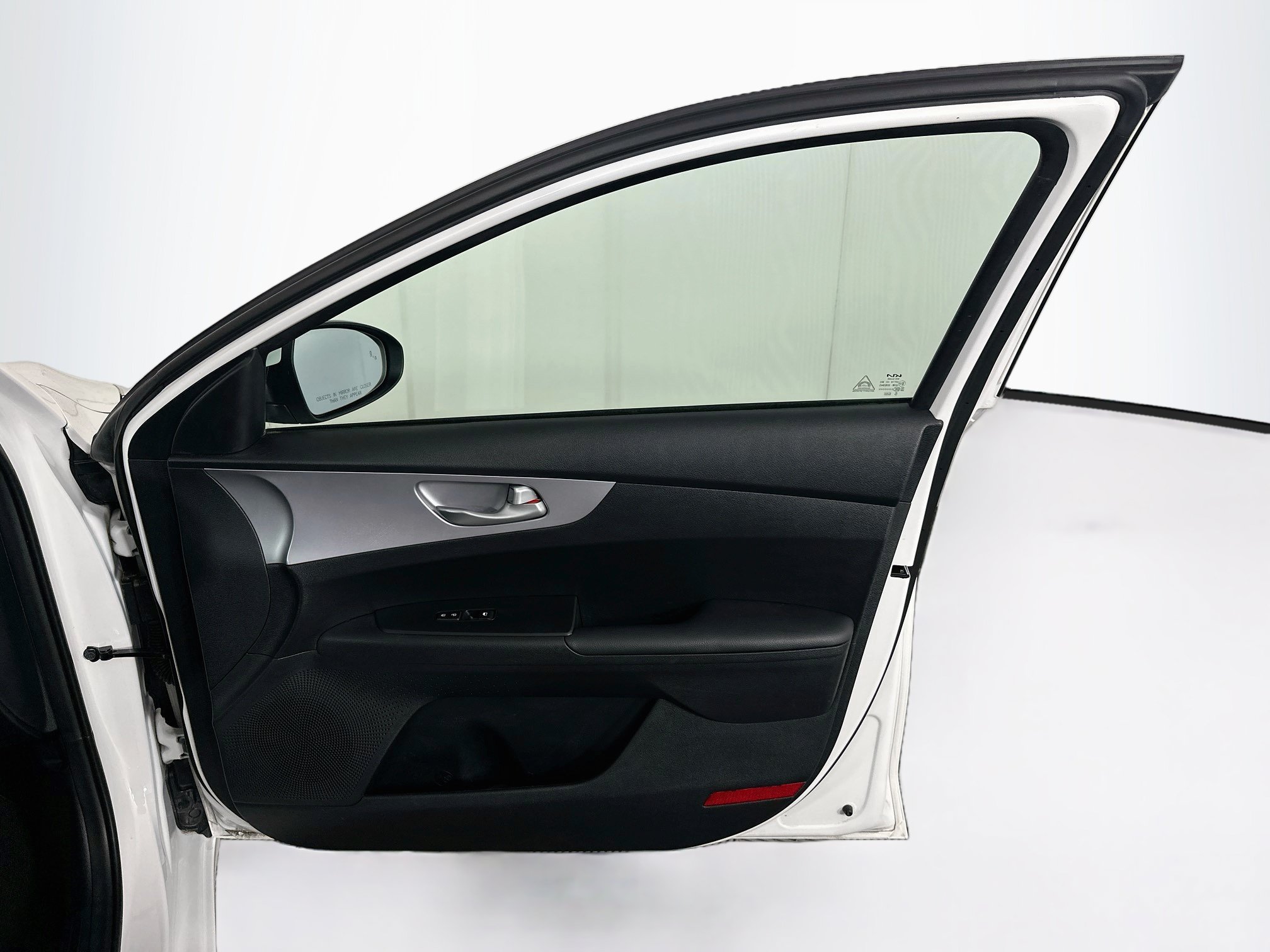Used 2024 Kia Forte LXS w/ LXS Technology Package FWD image 29