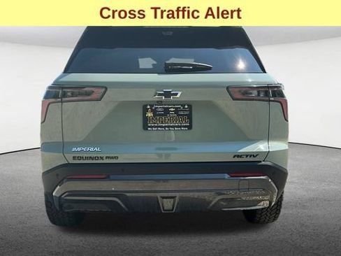 Used 2025 Chevrolet Equinox ACTIV w/ Safety and Technology Package AWD/4WD image 10