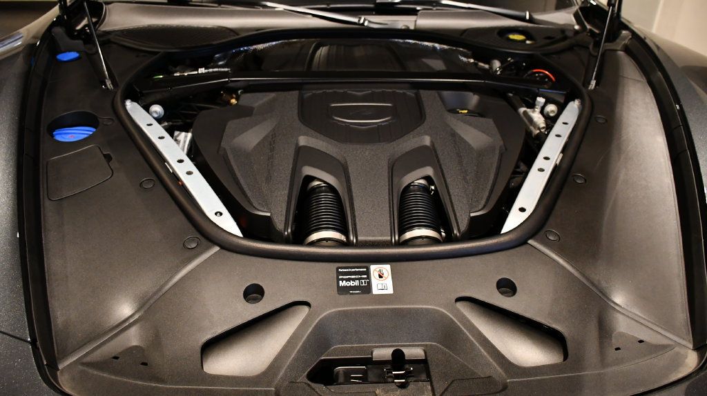 Certified 2026 Porsche Panamera 4 AWD/4WD image 6