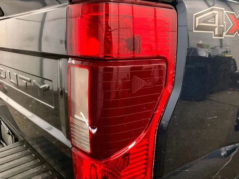 Used 2020 Ford F250 XLT w/ XLT Value Package image 28