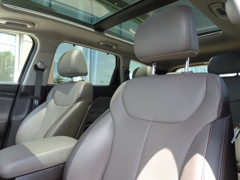 Used 2019 Hyundai Santa Fe AWD image 11