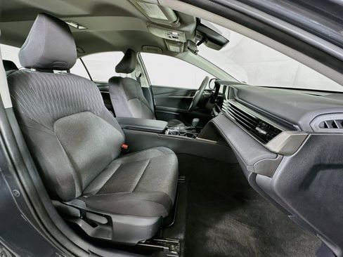 Used 2025 Toyota Camry LE FWD image 29