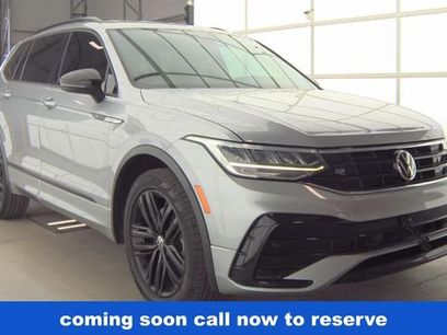Used 2022 Volkswagen Tiguan SE R-Line