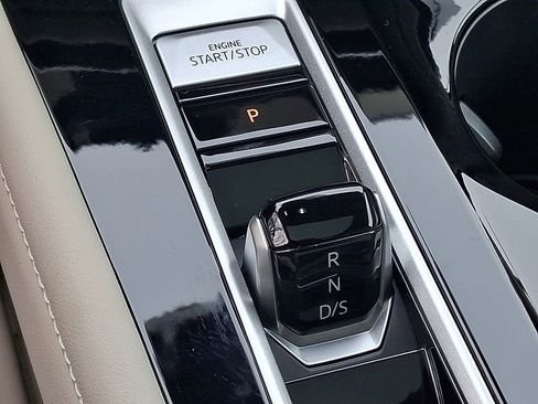 Certified 2024 Volkswagen Atlas SEL image 16