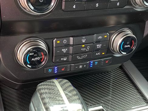 Used 2019 Ford F150 Raptor w/ Equipment Group 802A Luxury AWD/4WD image 18