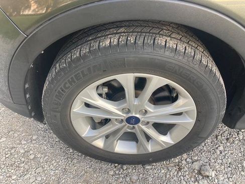 Used 2017 Ford Escape SE AWD/4WD image 9