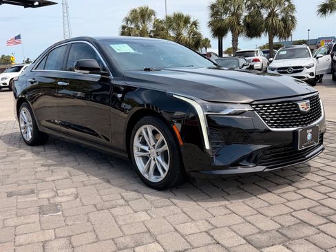 Used 2021 Cadillac CT4 Luxury RWD image 6