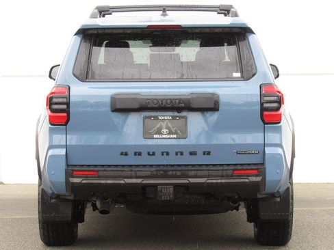Certified 2025 Toyota 4Runner TRD Off-Road Premium AWD/4WD image 7
