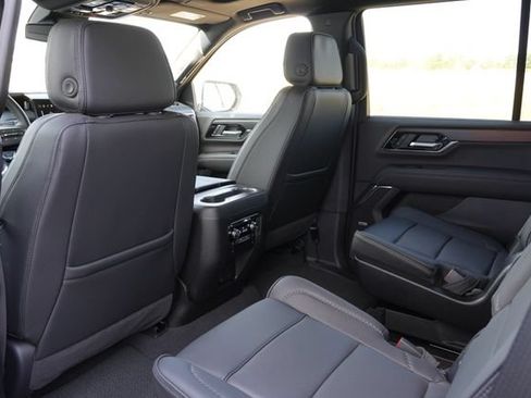 Used 2026 GMC Yukon Denali w/ Sun & Power Step Package RWD image 23