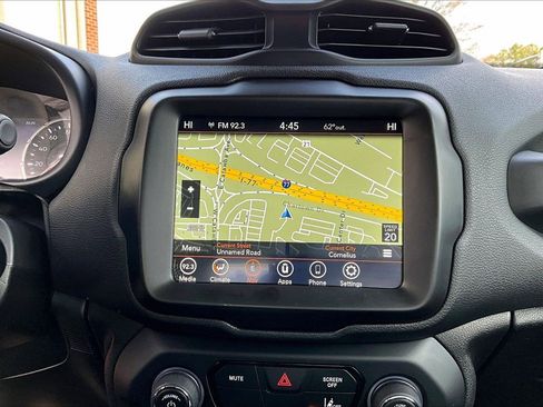 Certified 2023 Jeep Renegade Trailhawk AWD/4WD image 13