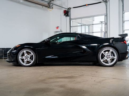 Used 2023 Chevrolet Corvette Stingray Premium Conv w/ Z51 Performance Package RWD image 25