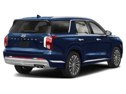 Used 2024 Hyundai Palisade Calligraphy FWD image 2