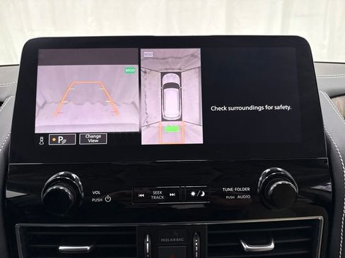 Used 2024 INFINITI QX80 Premium Select w/ All-Season Package image 36