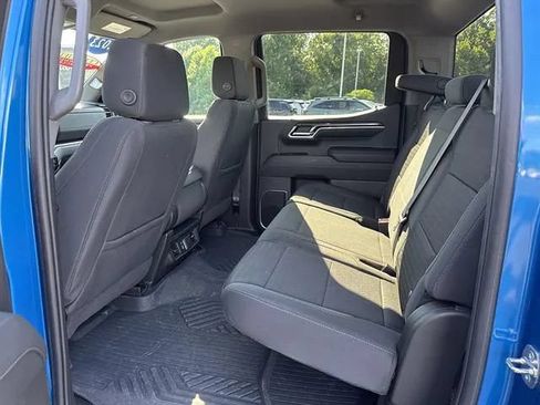 Used 2023 Chevrolet Silverado 1500 LT w/ Z71 Off-Road Package AWD/4WD image 15