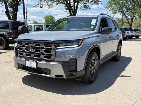 Certified 2026 Honda Pilot TrailSport image 10