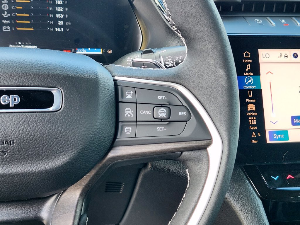 New 2026 Jeep Grand Cherokee Altitude AWD/4WD image 31