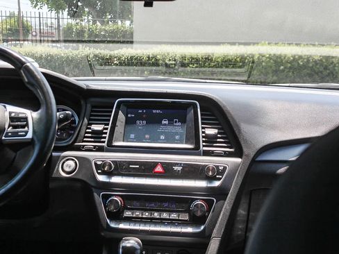 Used 2019 Hyundai Sonata SEL FWD image 17