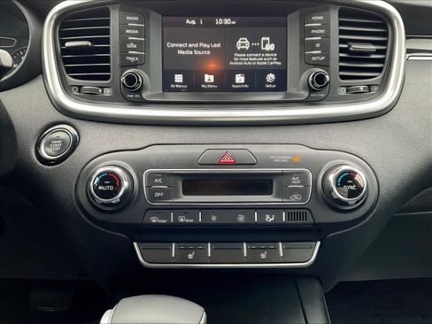 Used 2020 Kia Sorento S FWD image 15