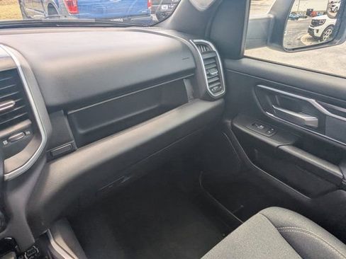 Used 2019 RAM 1500 Big Horn RWD image 17