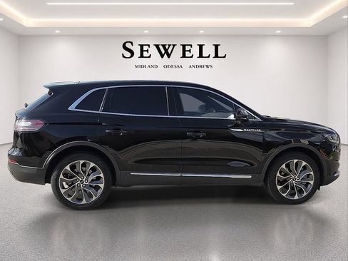 Used 2023 Lincoln Nautilus Reserve w/ Luxury Package AWD/4WD image 5
