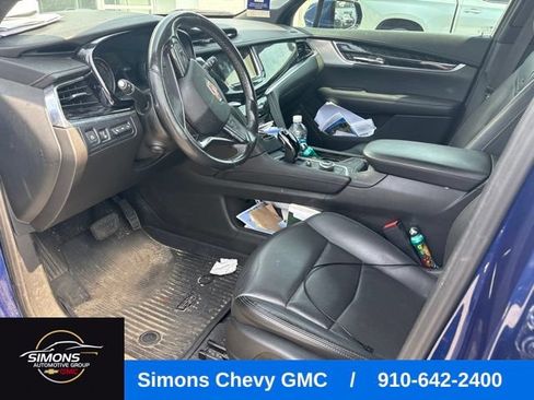Used 2023 Cadillac XT6 Premium Luxury w/ Technology Package FWD image 14
