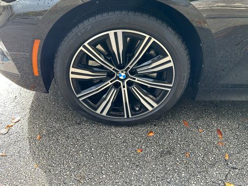 Used 2025 BMW 330i xDrive Sedan w/ Convenience Package AWD/4WD image 29
