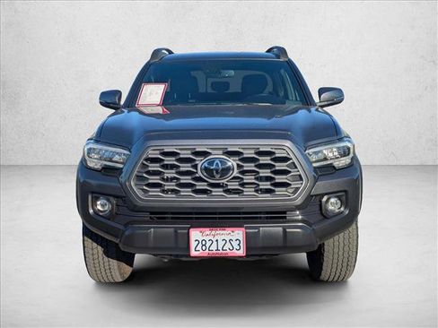 Certified 2023 Toyota Tacoma TRD Off-Road image 2