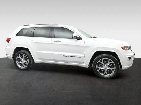 Used 2020 Jeep Grand Cherokee Overland AWD/4WD image 5