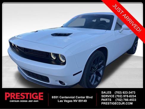 Used 2019 Dodge Challenger SXT w/ Blacktop Package RWD image 1