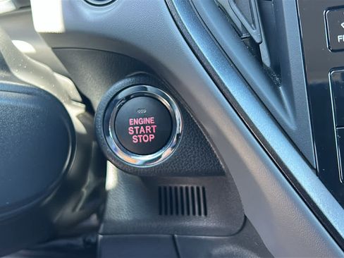 Certified 2025 Subaru Crosstrek 2.5i Limited AWD/4WD image 18