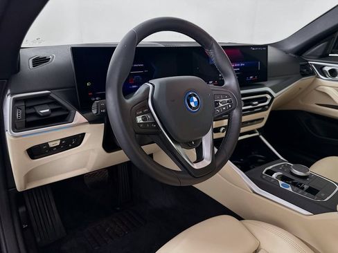 Used 2023 BMW i4 eDrive35 w/ Premium Package RWD image 9