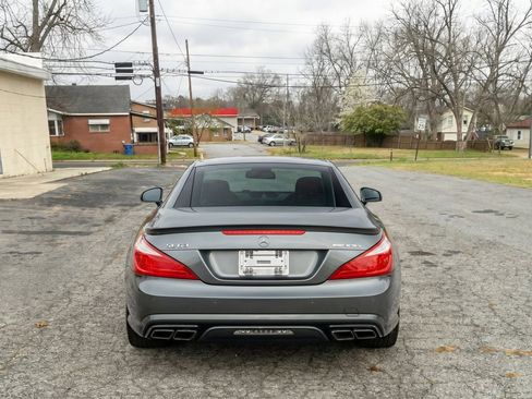 Used 2015 Mercedes-Benz SL 63 AMG image 11
