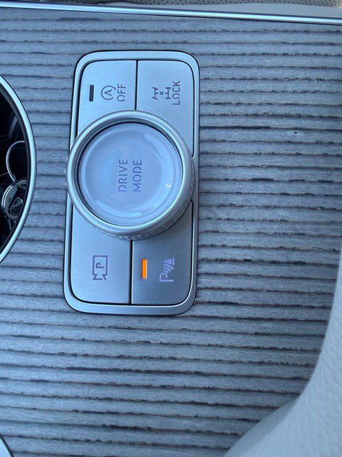 Used 2025 Genesis GV80 2.5T Advanced AWD/4WD image 24