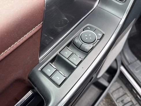 Used 2022 Ford F150 Lariat AWD/4WD image 25