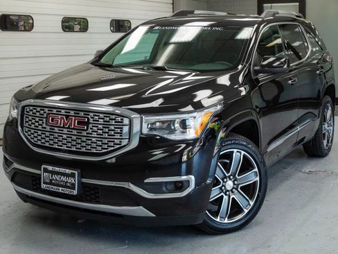 Used 2017 GMC Acadia Denali w/ Technology Package AWD/4WD image 12