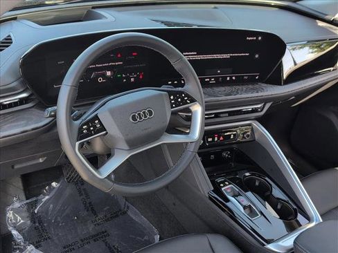 Certified 2025 Audi Q5 Premium w/ Premium Plus AWD/4WD image 10