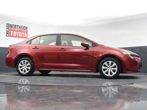 Used 2024 Toyota Corolla LE image 27