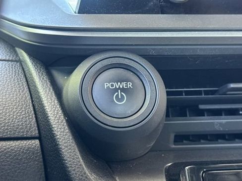 Used 2023 Toyota Prius LE AWD/4WD image 21