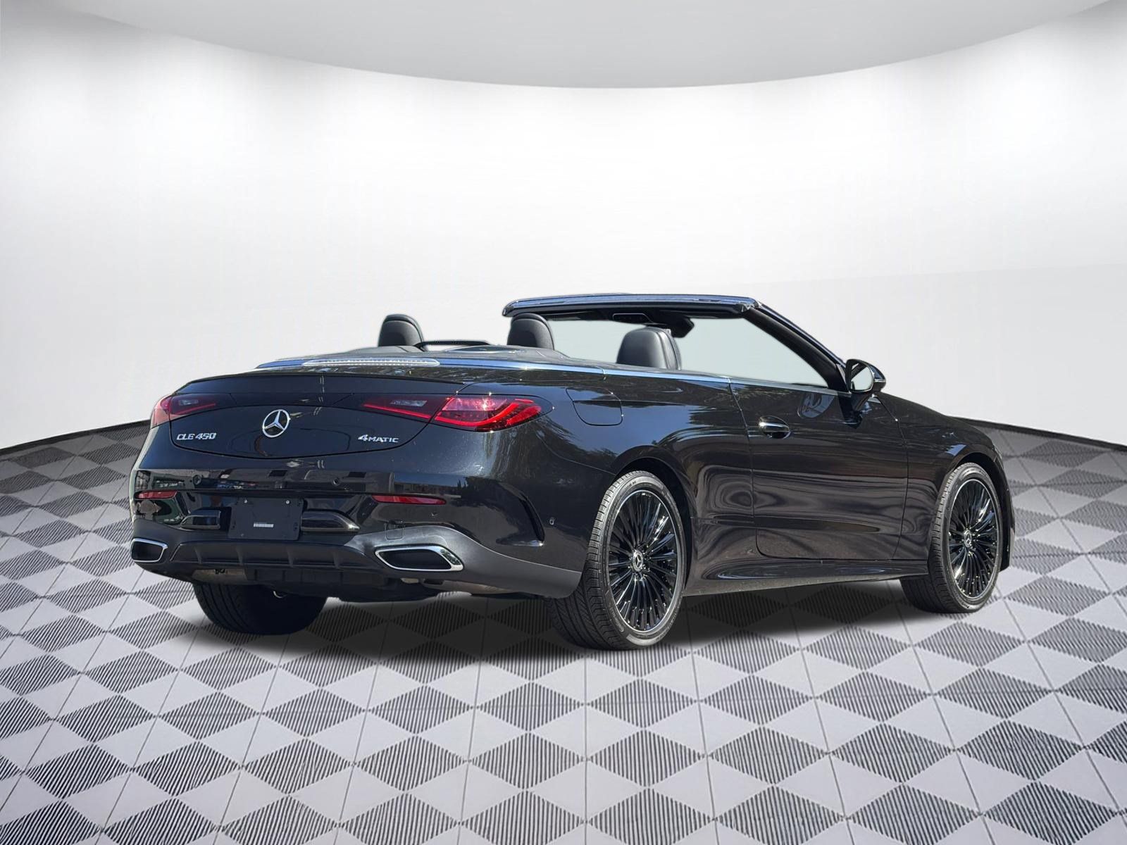 Used 2024 Mercedes-Benz CLE 450 4MATIC Cabriolet image 8