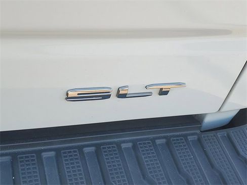 Used 2023 GMC Sierra 1500 SLT w/ SLT Premium Package image 28
