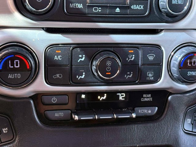 Used 2016 GMC Yukon XL SLT w/ Open Road Package AWD/4WD image 32