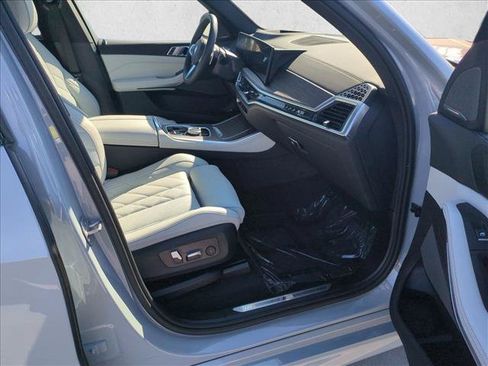 Used 2026 BMW X5 xDrive50e w/ M Sport Package AWD/4WD image 23